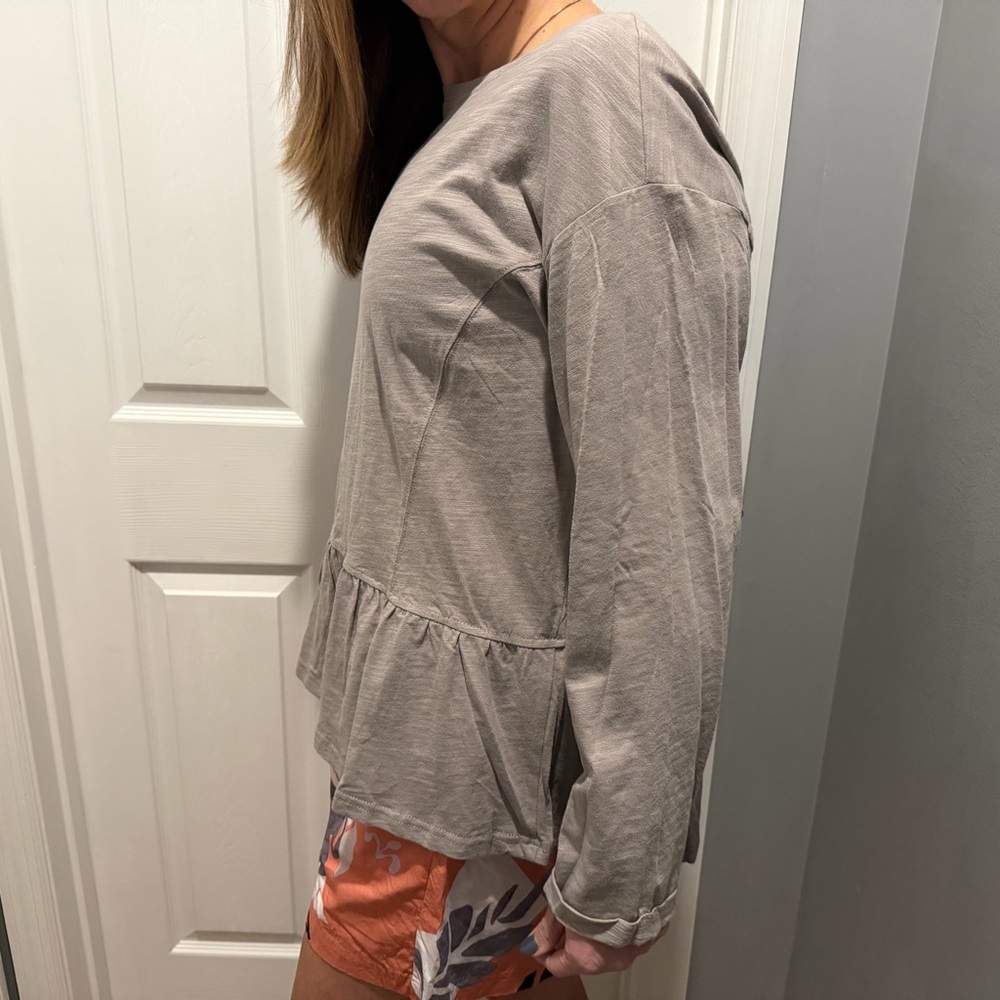 Women's Gray Peplum Top